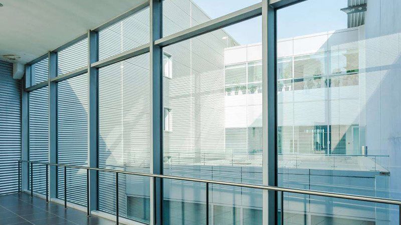 单元式与框架式：上海幕墙价格背后的技术考量**