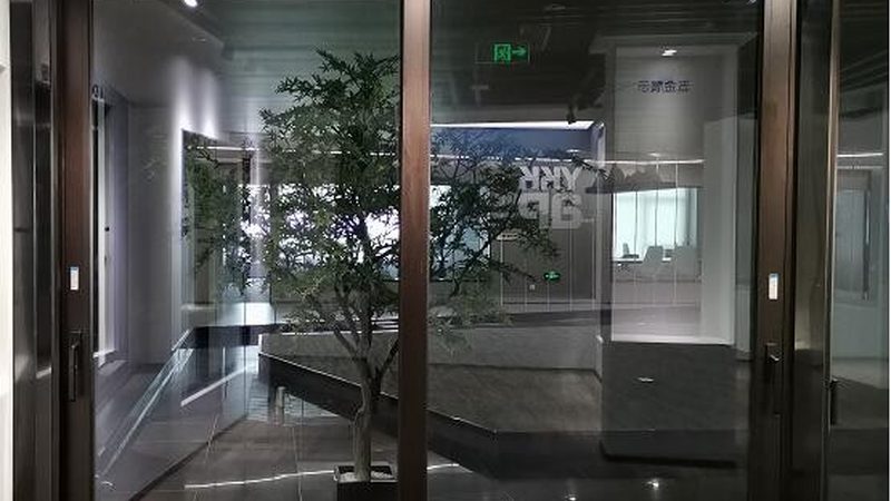 单元式与框架式：幕墙龙骨的“双重世界”**